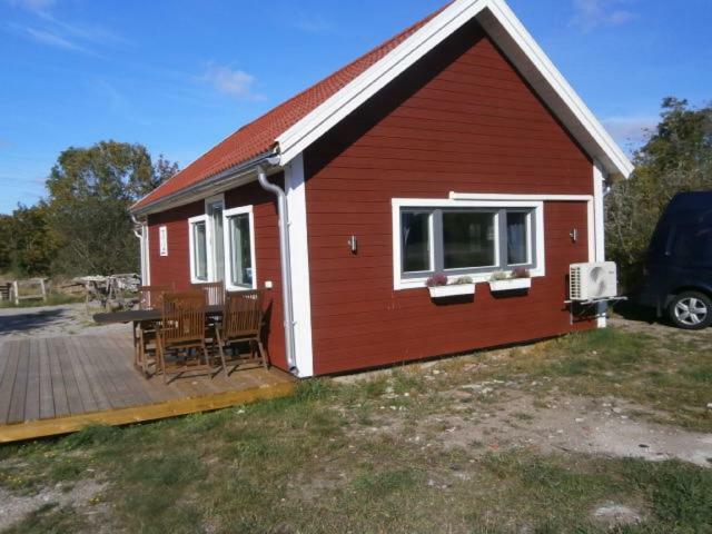 Stuga Pa Hassloe Bredavik  Exterior photo